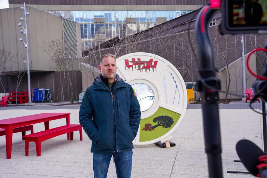 People's Plate Meet The Artist 101