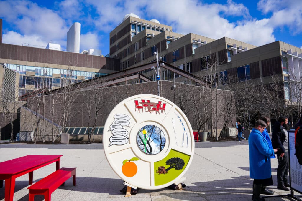 People's Plate Meet The Artist 24