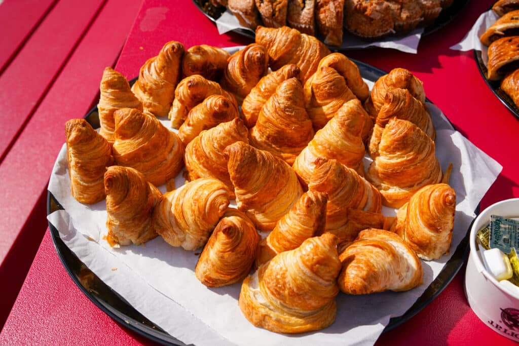 People's Plate Meet The Artist 45