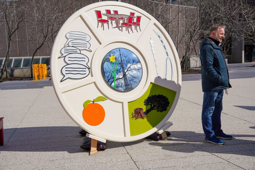 People's Plate Meet The Artist 77