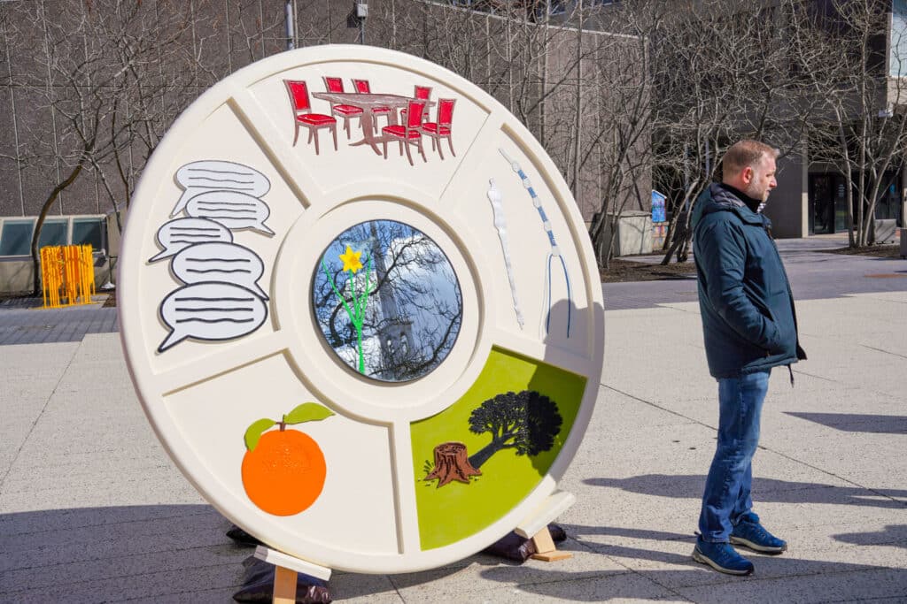 People's Plate Meet The Artist 78